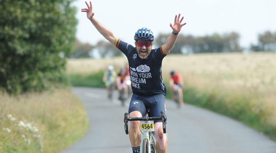 Eduardo (husband of former LSHTM student, Fiona Gomes (MSc Control of Infectious Diseases, 2006) on the ride ‘Look team, no bands!’