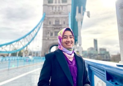 Gassani on Tower Bridge in London