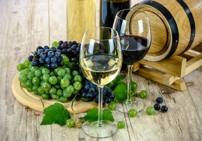 Geneva wine and grapes