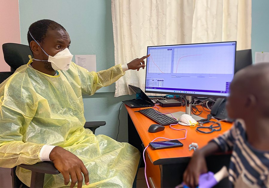 Lung function measurement in a child after tuberculosis treatment Lung function measurement in a child after tuberculosis treatment