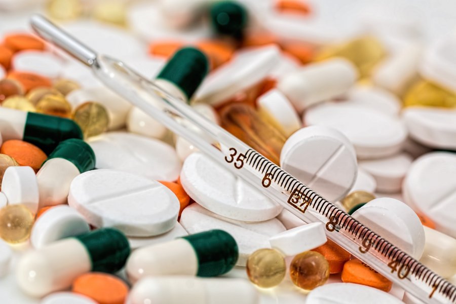 Credit: thermometer and pills. Credit: Pixabay